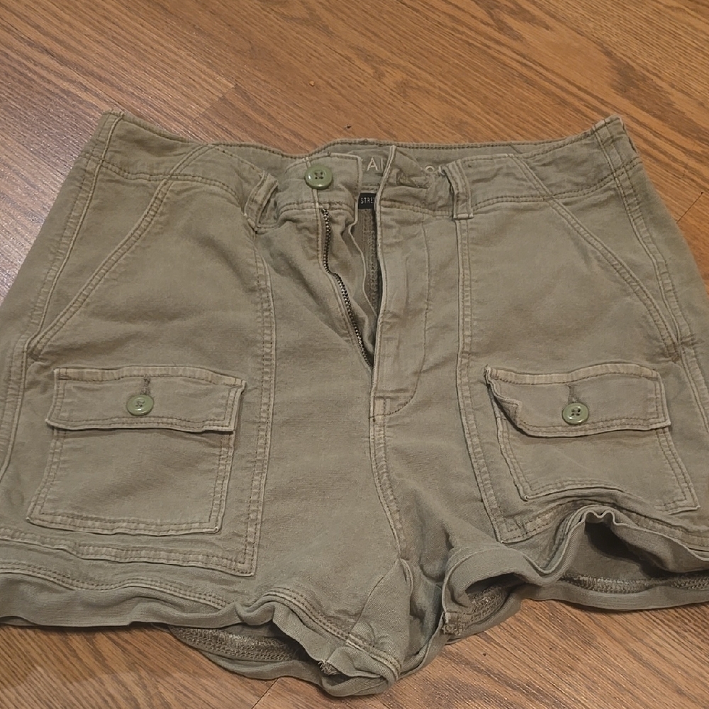 American Eagle Outfitters Olive Green Cargo Shorts